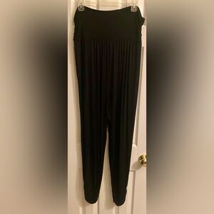 CURATIONS Women's Black Harem Pants; Never worn; Size large.